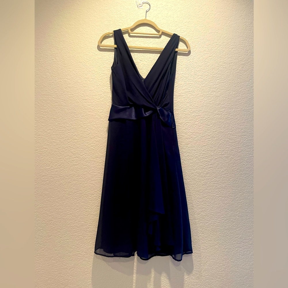 Beautiful dark blue knee length formal drsss